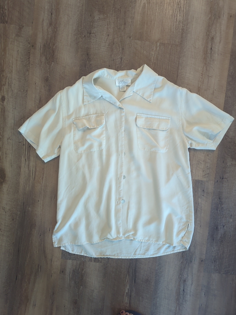 Women's 100% Silk Cream White Short Sleeve Button-Down Shirt
